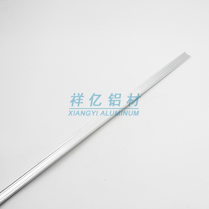 铝槽条型材加工2