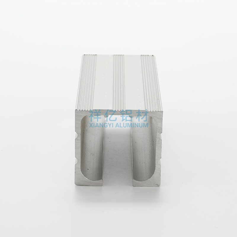 移门吊轨铝型材 图2